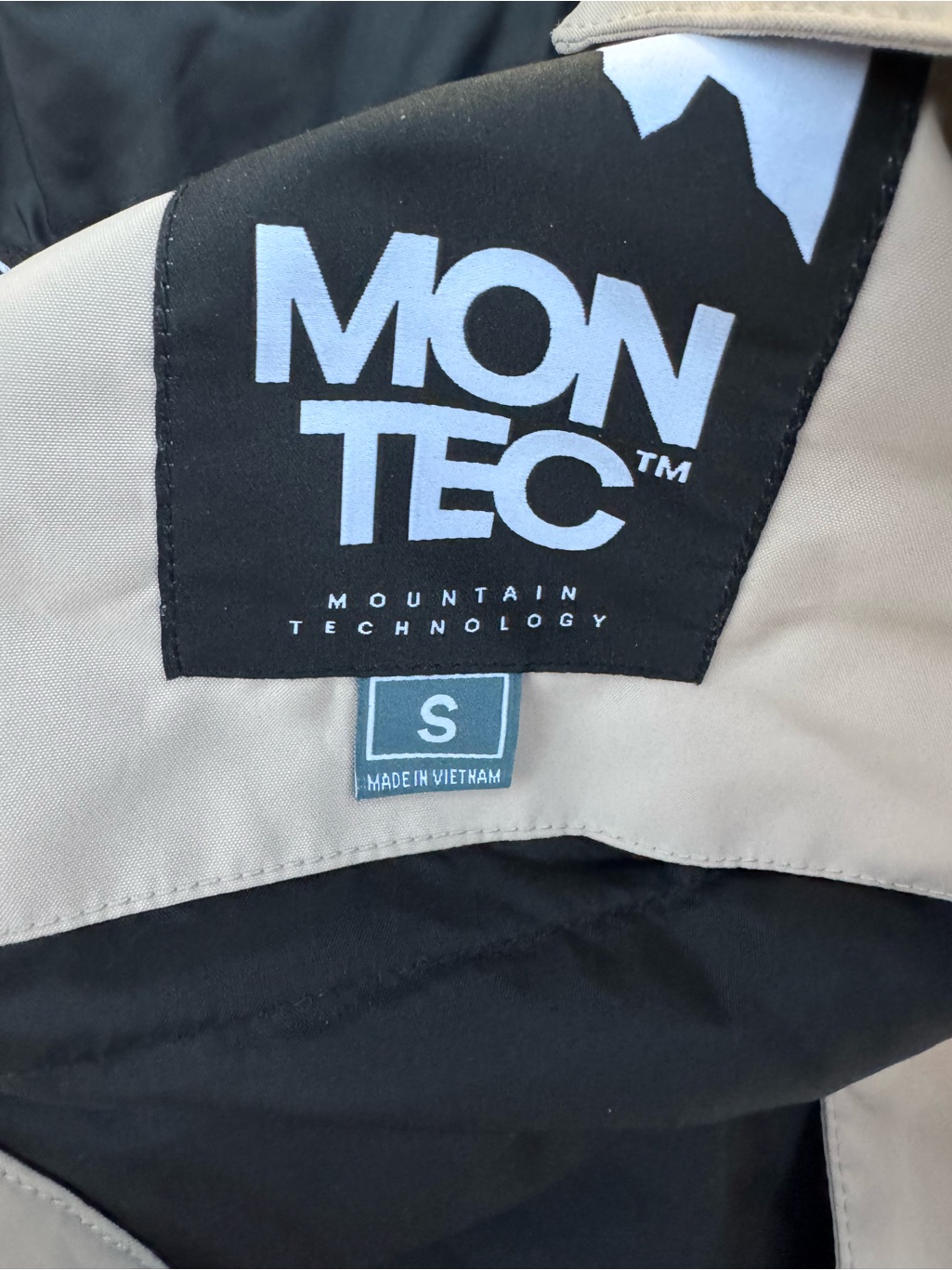 Ski/Snowboard Jacket + Bibs From Montec (Like New) — image 8 of 8